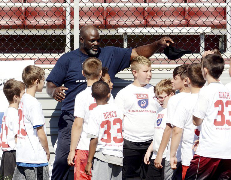 Bunch's camp teaches fundamentals to young football hopefuls